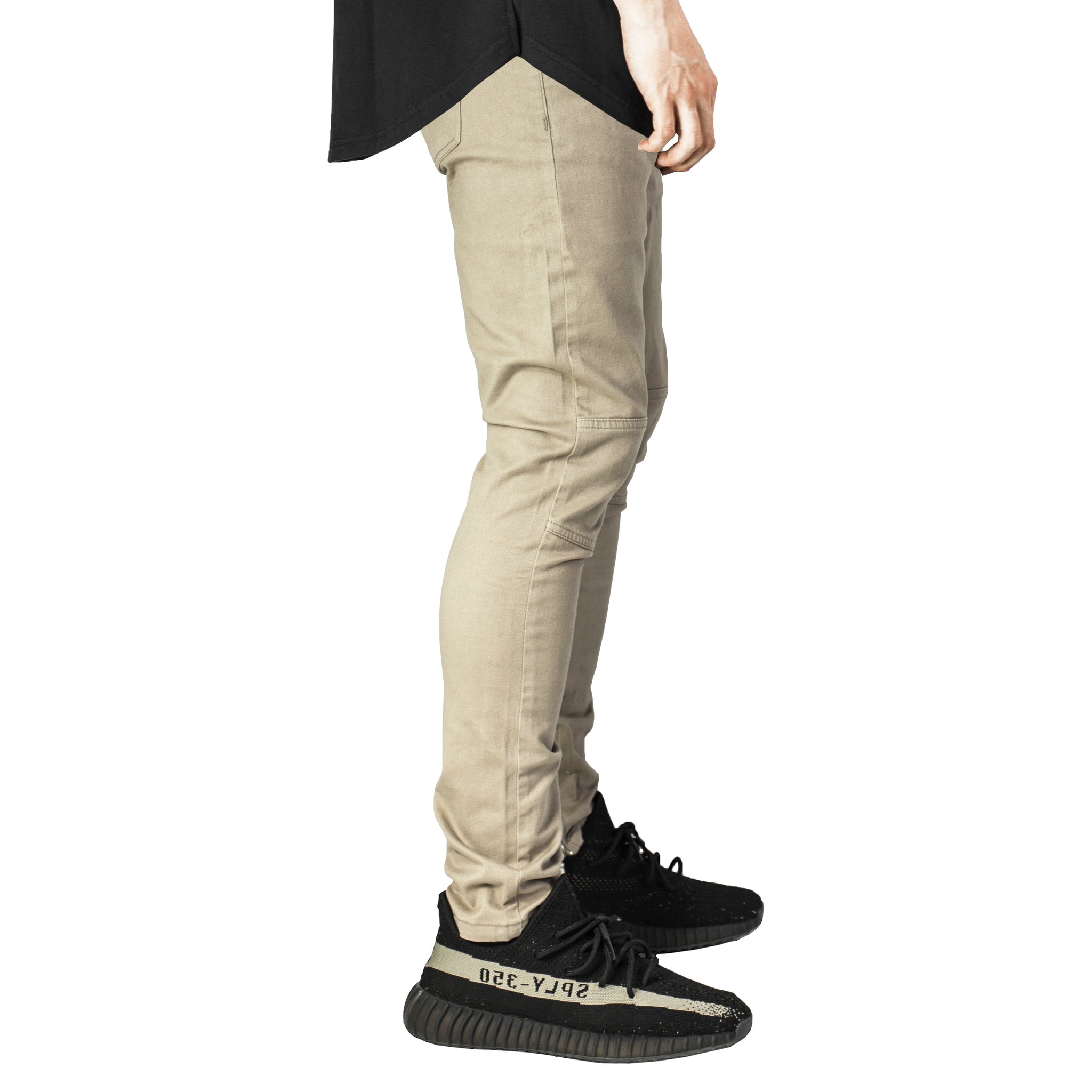 Pantalones con cremallera en el tobillo: caqui