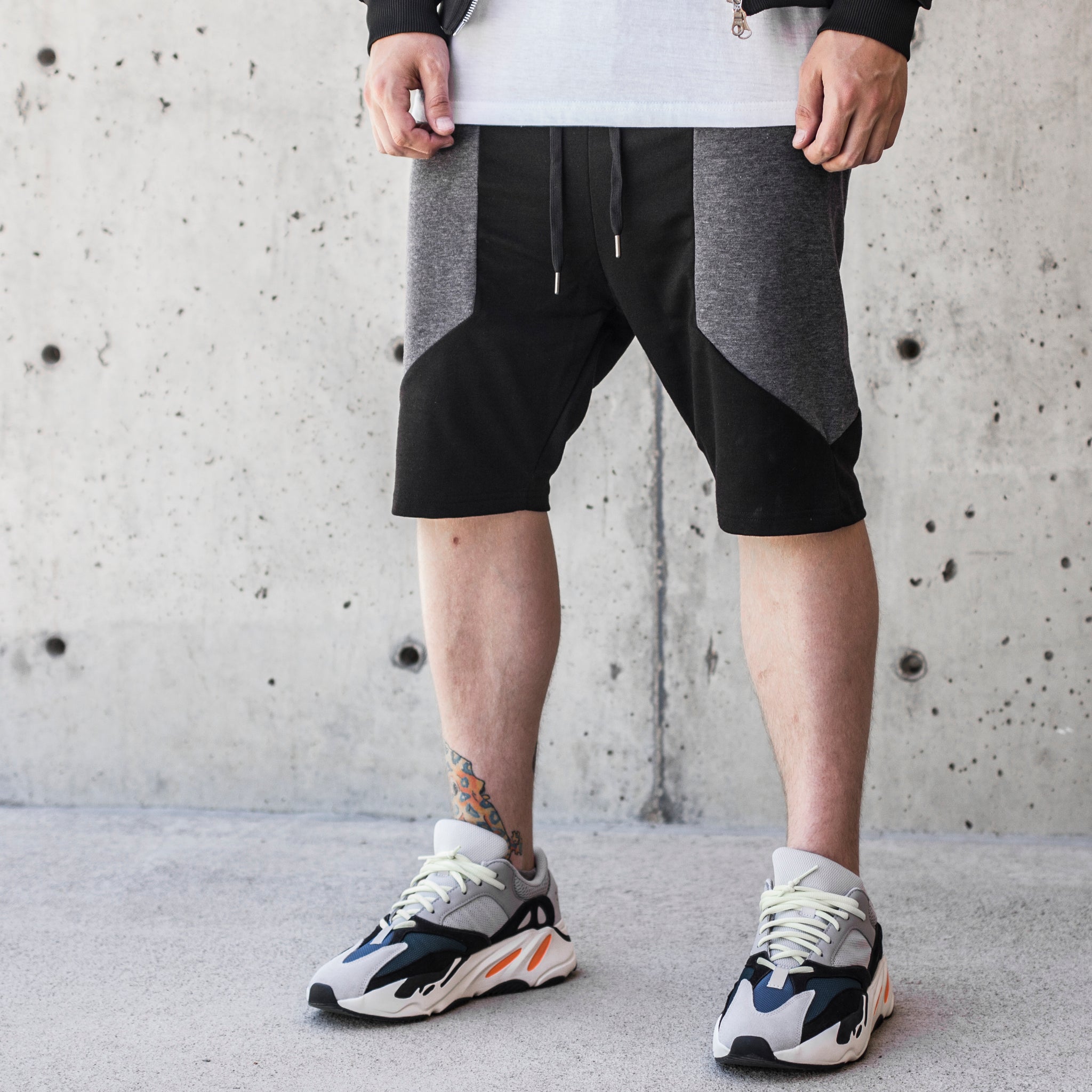 Side Panel Shorts : Black/Charcoal Heather