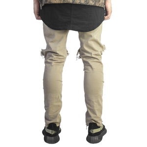Pantalones con agujeros en las rodillas: caqui.