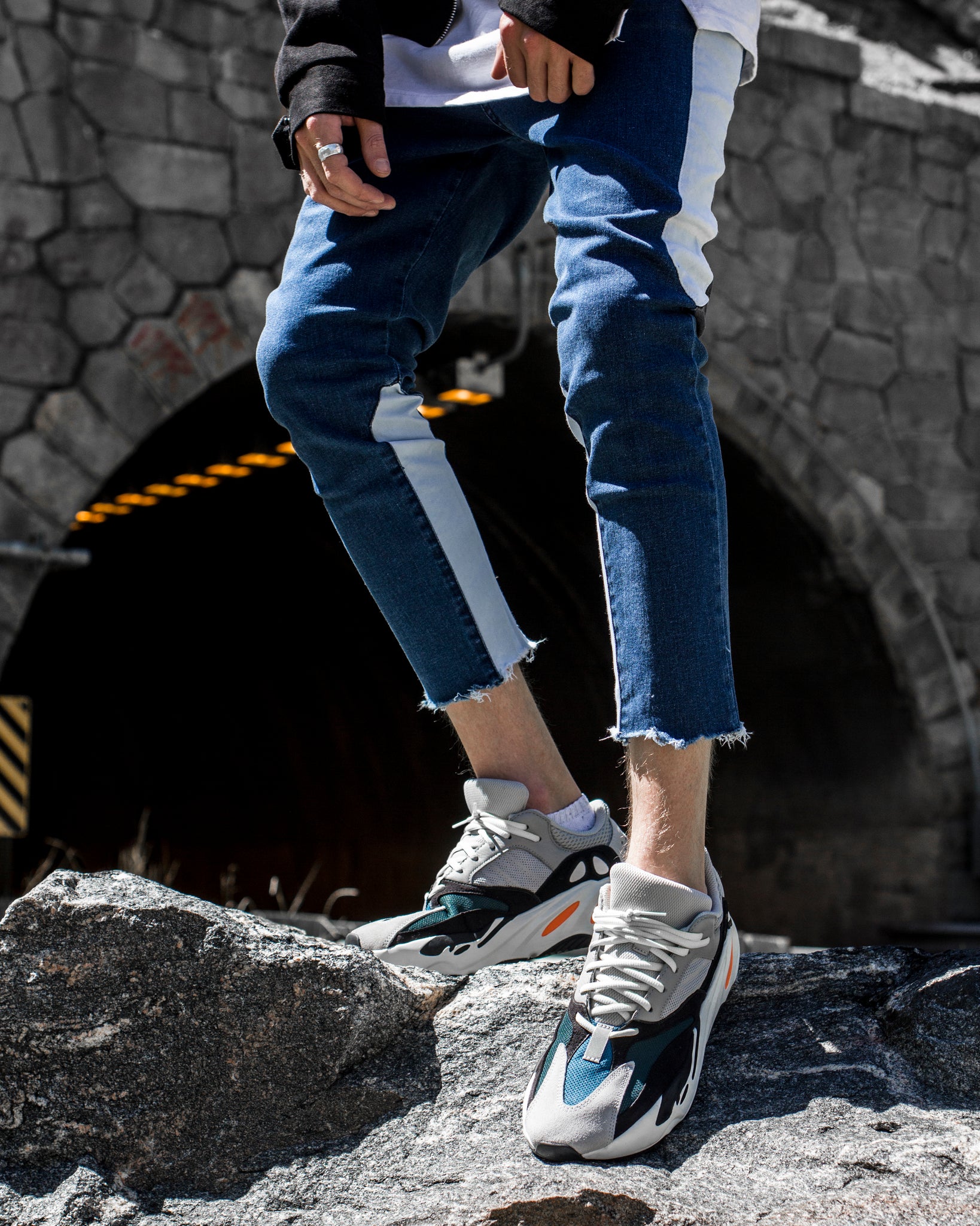 Cropped Spear Jeans : Blue/White