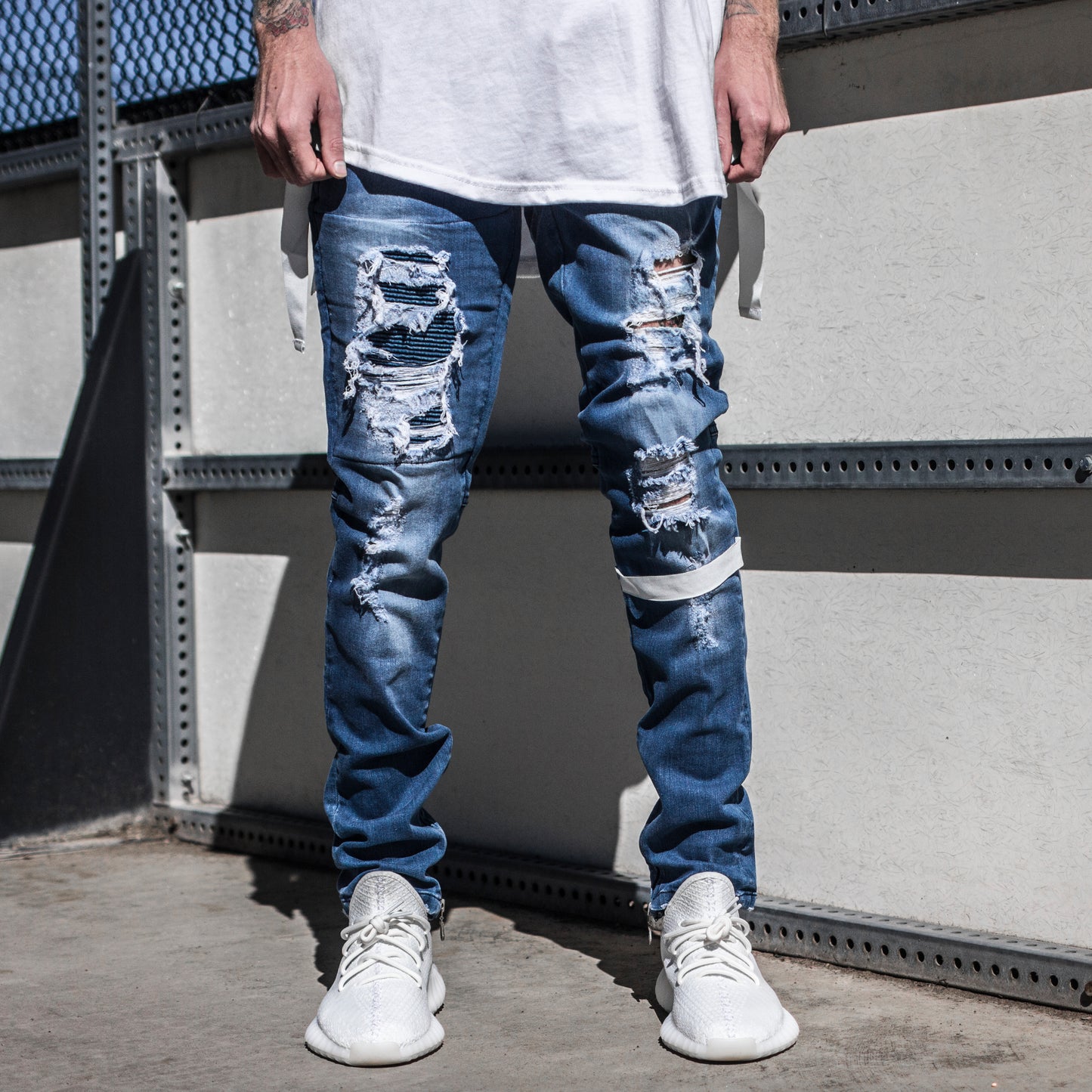 Asymmetric Ankle Zip Jeans : Blue Wash