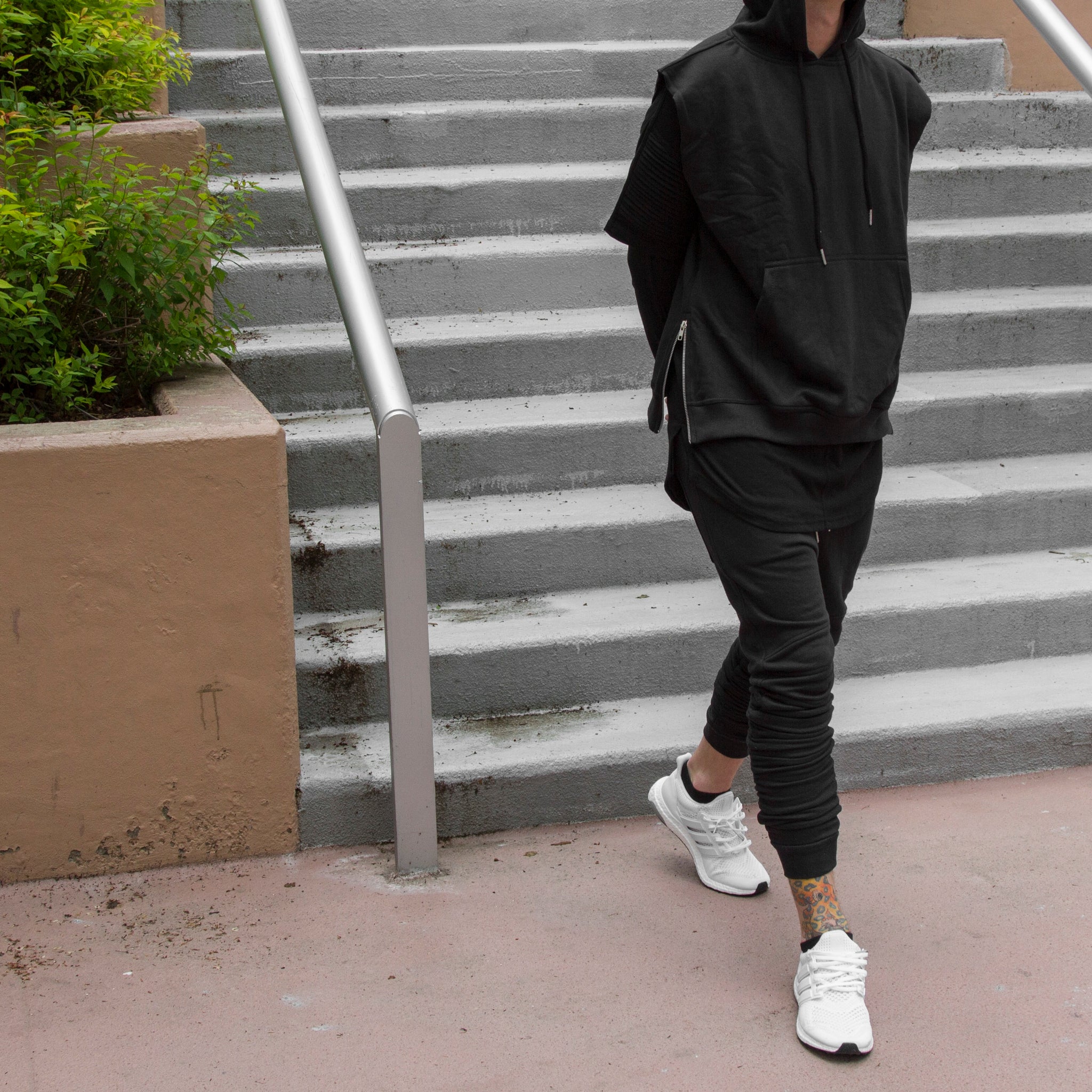 Sweat à capuche demi-zip Spinal : Noir